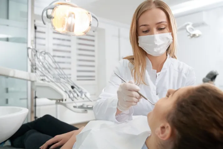 Blanchiment dentaire : l’importance de faire le bon choix !